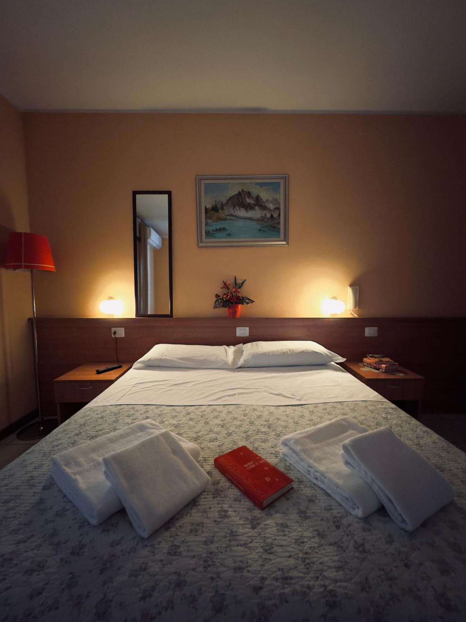 Albergo Trattoria Al Taj Sevegliano Buitenkant foto