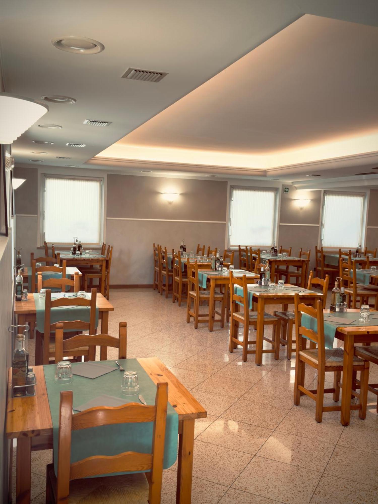 Albergo Trattoria Al Taj Sevegliano Buitenkant foto