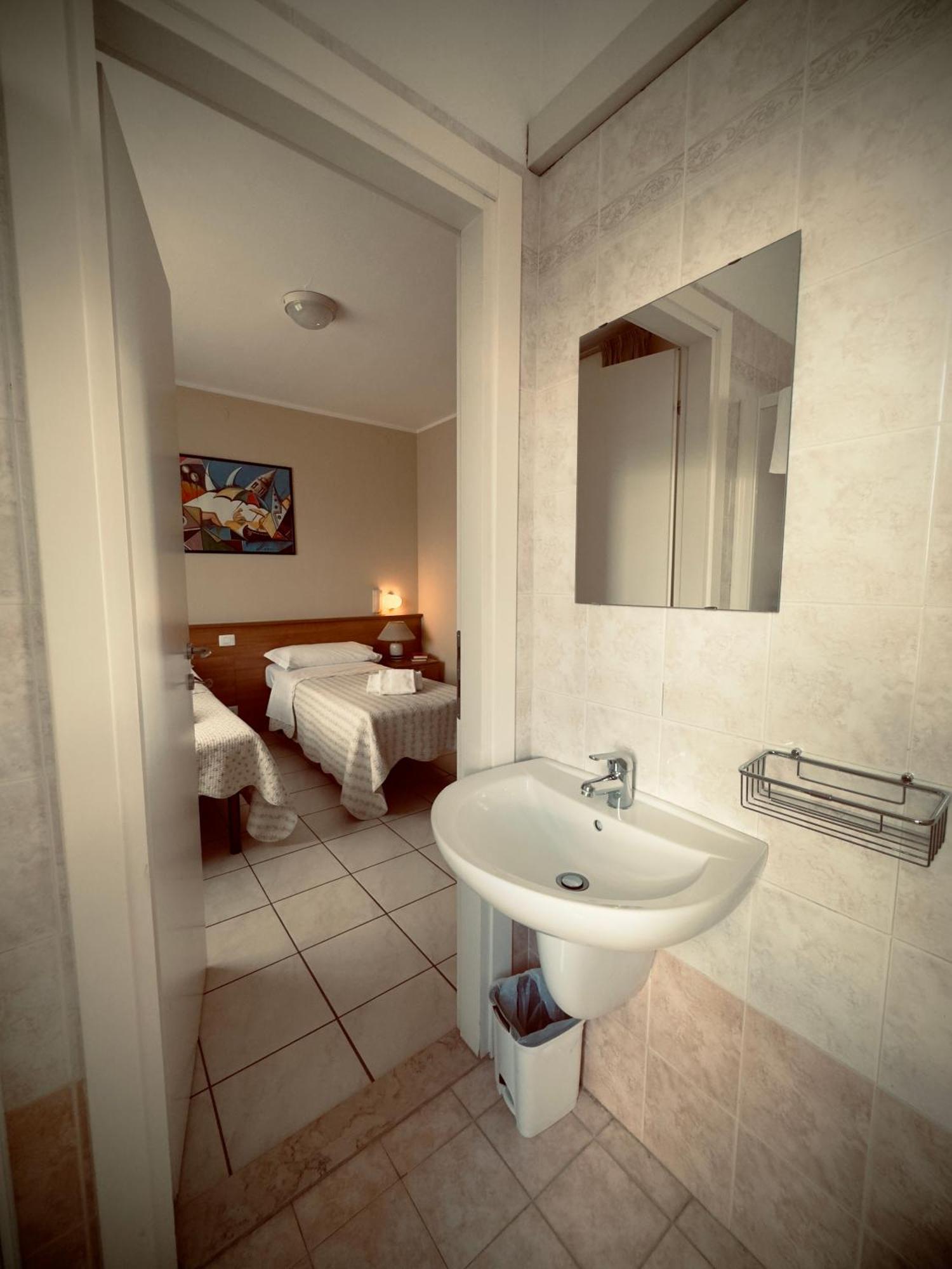 Albergo Trattoria Al Taj Sevegliano Buitenkant foto