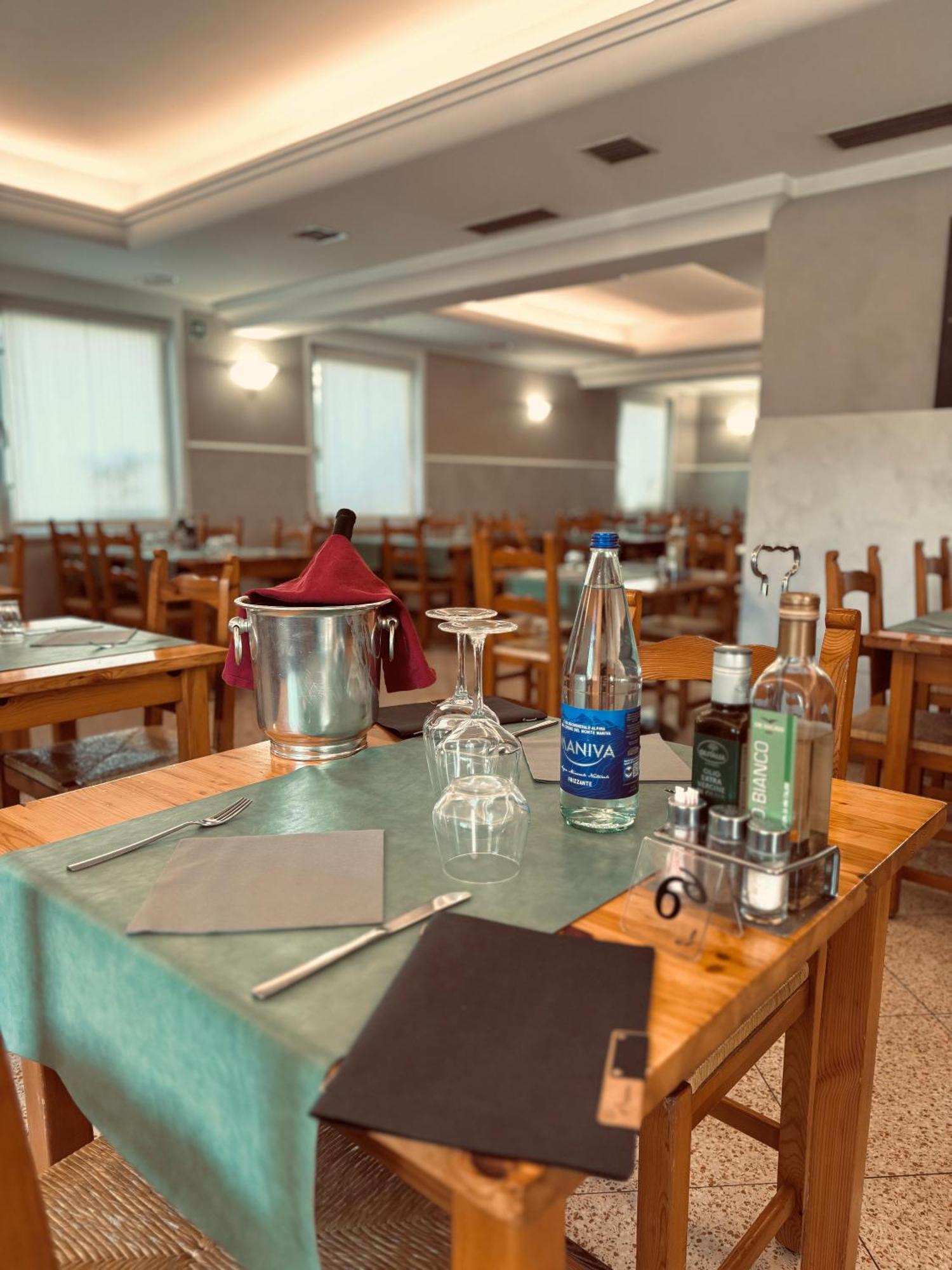 Albergo Trattoria Al Taj Sevegliano Buitenkant foto